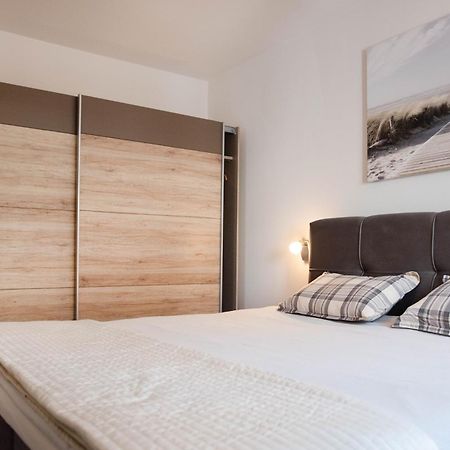 Apartments Deak ポレッチ エクステリア 写真