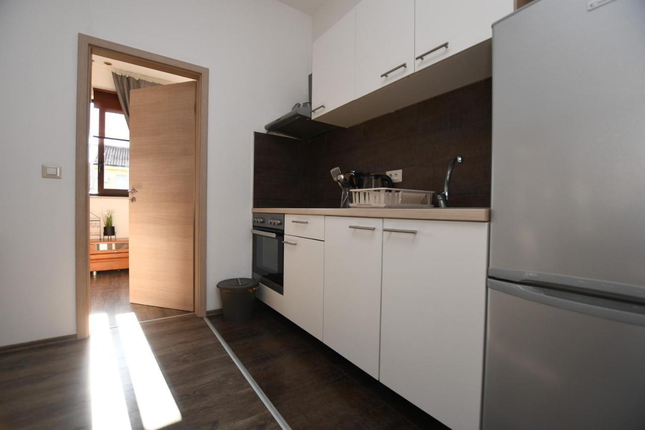 Apartments Deak ポレッチ エクステリア 写真