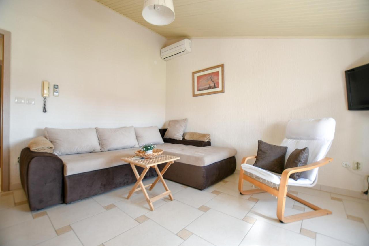 Apartments Deak ポレッチ エクステリア 写真