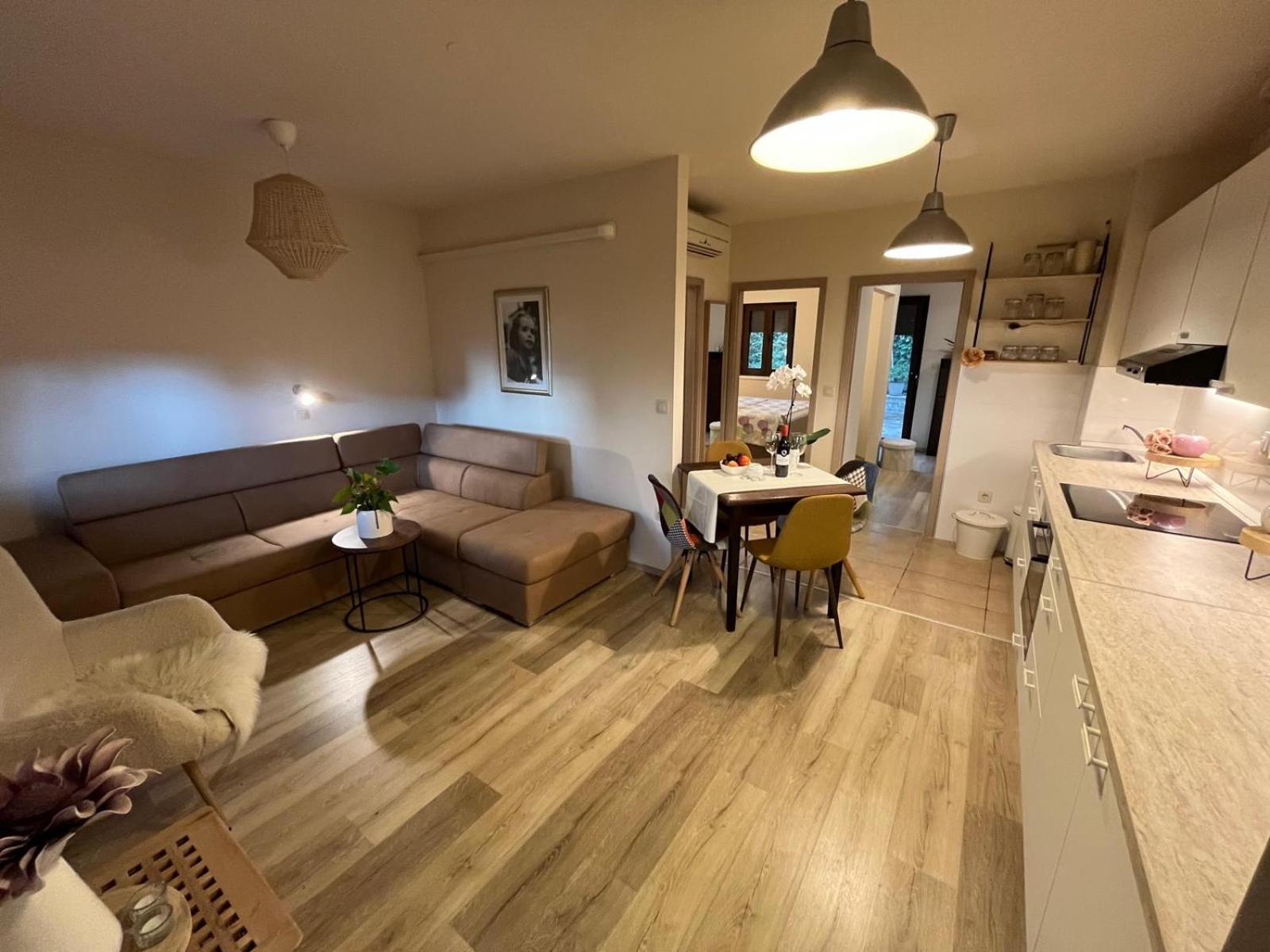 Apartments Deak ポレッチ エクステリア 写真