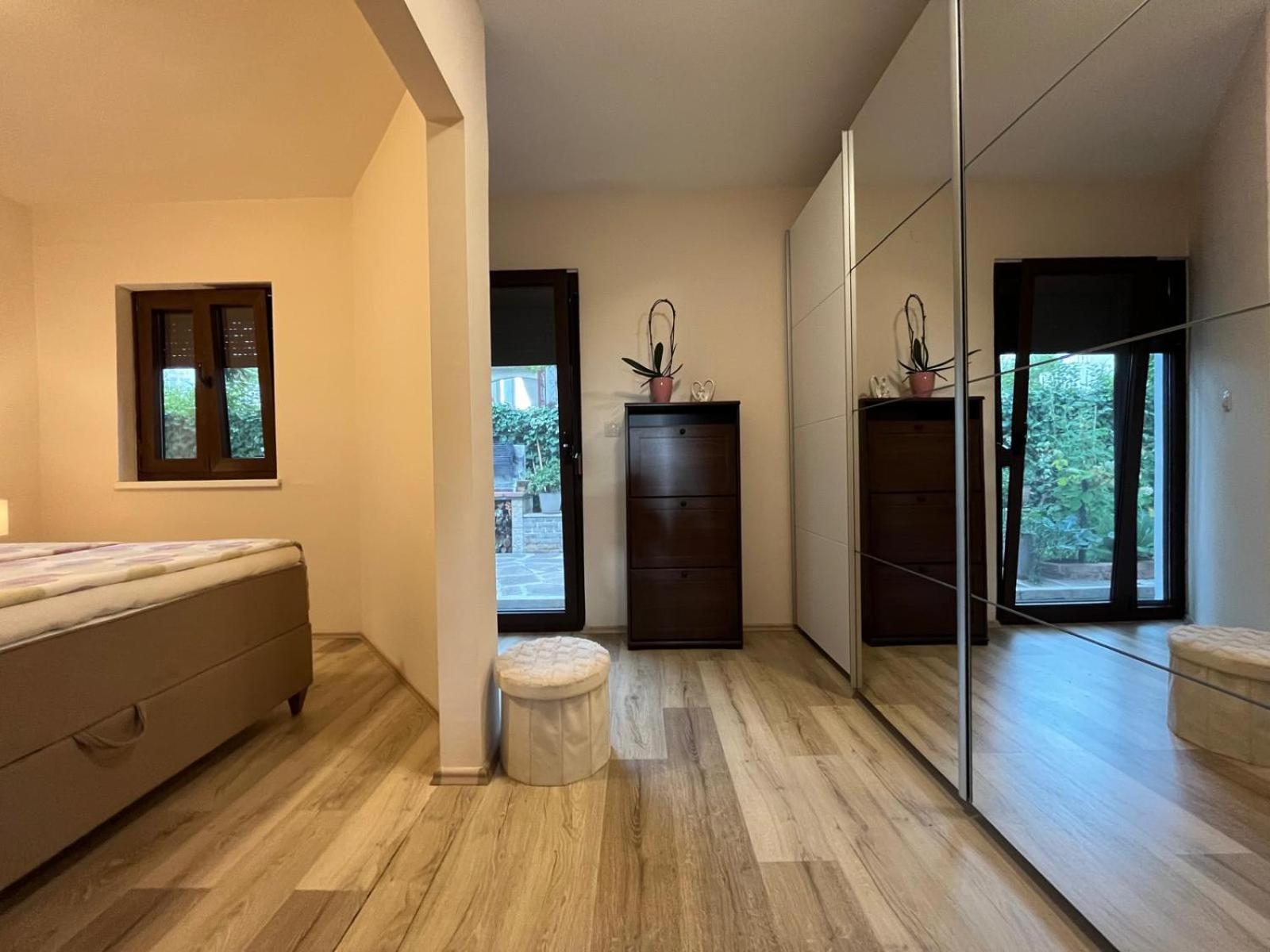Apartments Deak ポレッチ エクステリア 写真